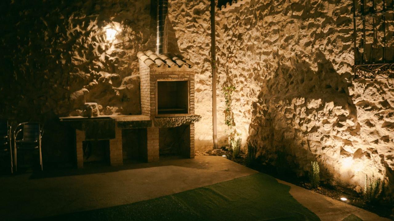 El Aprisco, Con Piscina Climatizada En Hueva-Guadalajara Villa Exterior photo
